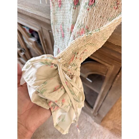 For Love Bell Puff Sleeve Smocked Floral Mini Dress Ruffles Size Medium - Picture 7 of 12